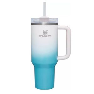 NWT limited edition Stanley Quencher H2.0 40 oz in Pool Ombré